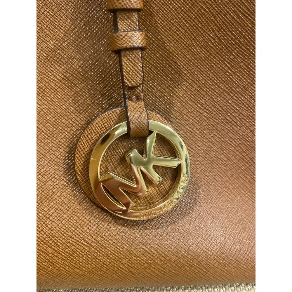 Michael Kors leather purse - Picture 3 of 16